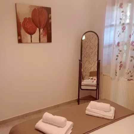 Ameli House * Néoi Epivátai